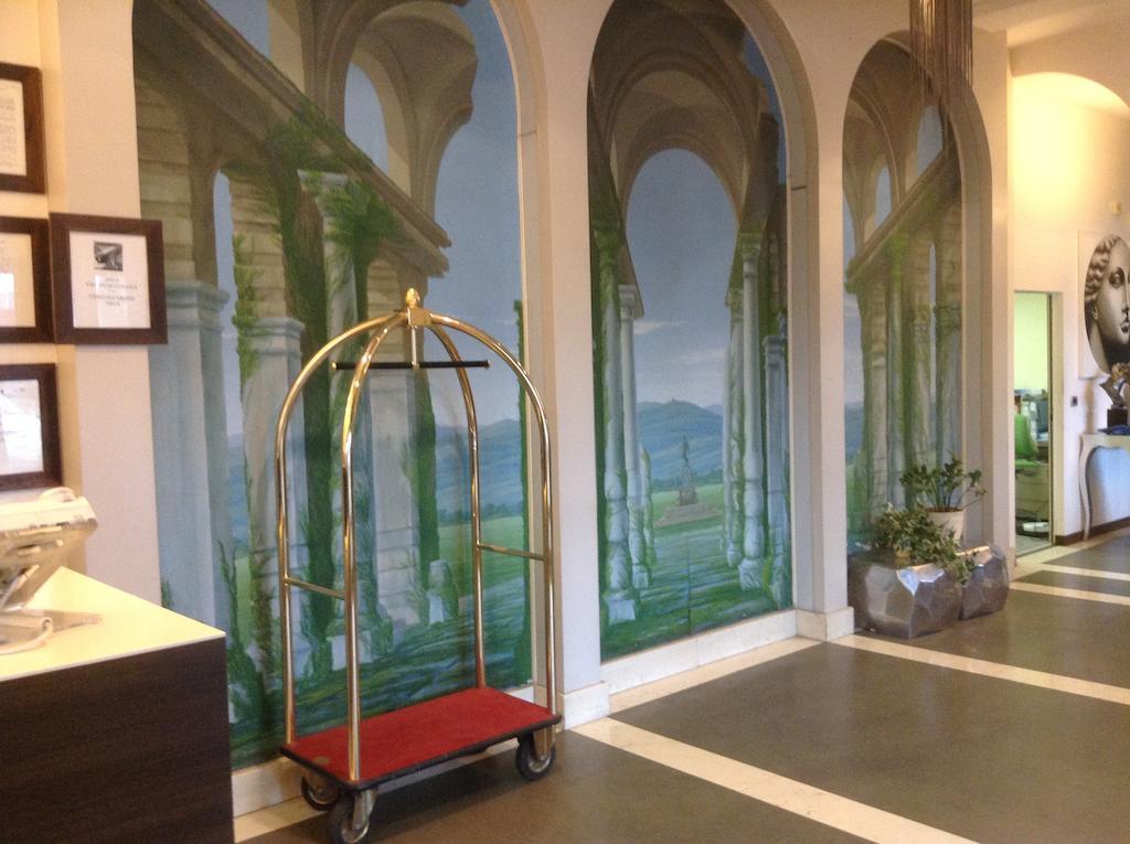 Hotel Fiera Wellness & Spa ボローニャ エクステリア 写真