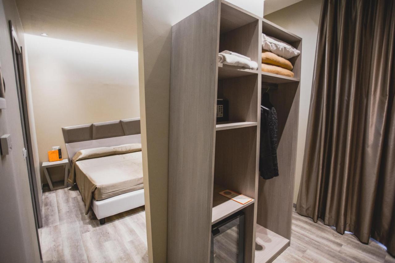Hotel Fiera Wellness & Spa ボローニャ エクステリア 写真